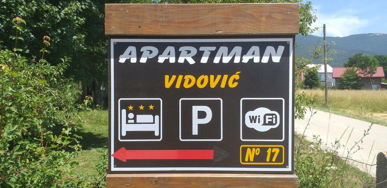 Apartman Vidovic Lägenhet Korenica Exteriör bild